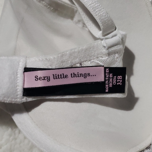 Vs Bra - Picture 3 of 3